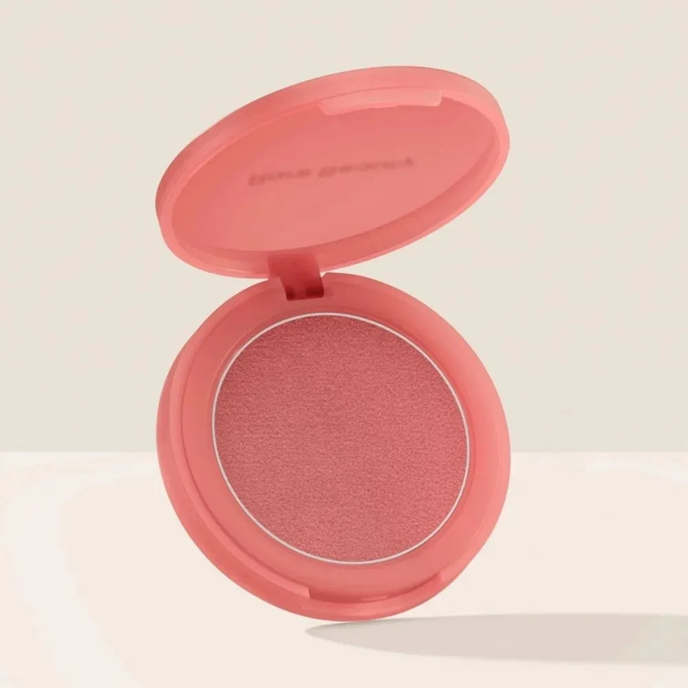 Hydrating Waterproof Lip Gloss – Long-Lasting Moisturizing Shine