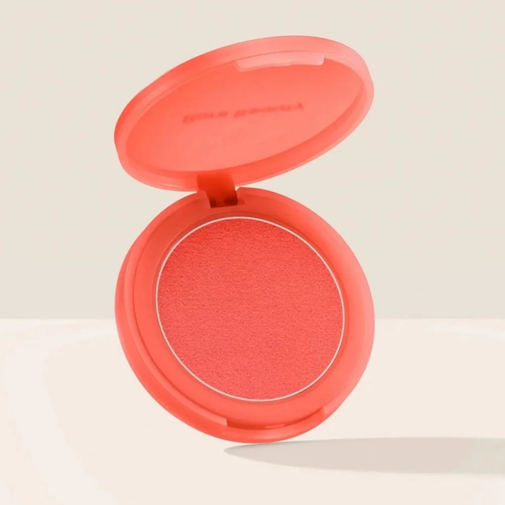 Hydrating Waterproof Lip Gloss – Long-Lasting Moisturizing Shine