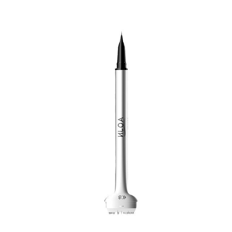 Smudge-proof lower lash stamp for fuller-looking eyes