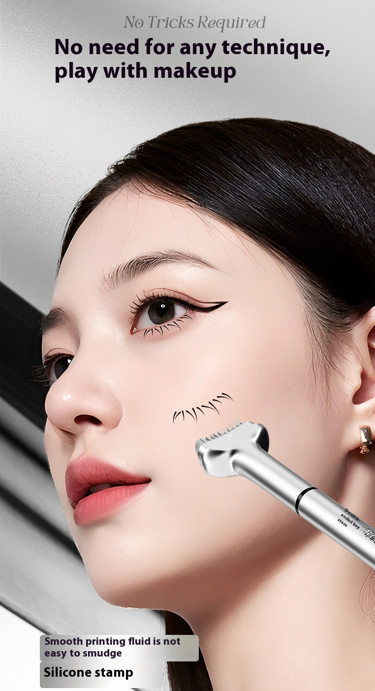 Double-ended lower lash stamp eyeliner pen for natural eye makeup